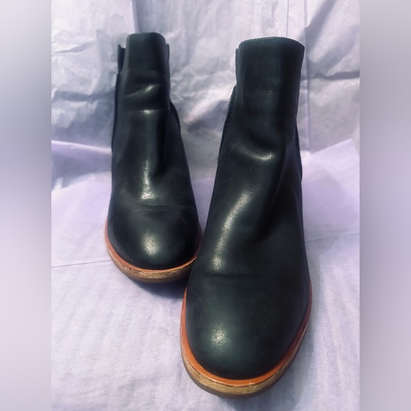 Kork-Ease Shoes - 🦋 Kork Ease Chandra Boot 9.5 Block Heel Boot Black Leather Walking Shoes EUC